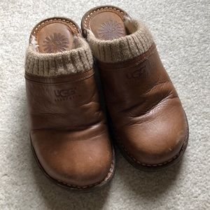 Ugg’s clogs size 6.